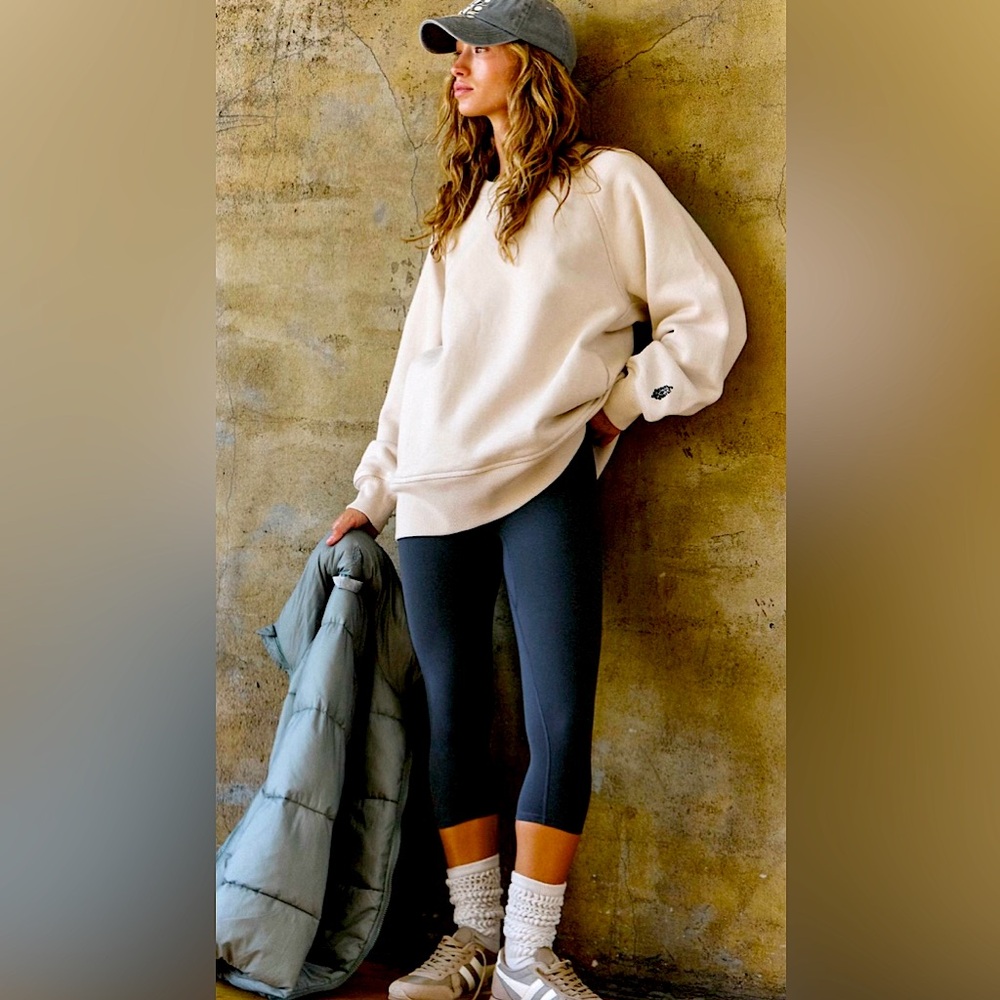 FP Movement A Cut Above Crew // Free People // NWT // Sweatshirt // Pullover - Picture 4 of 10